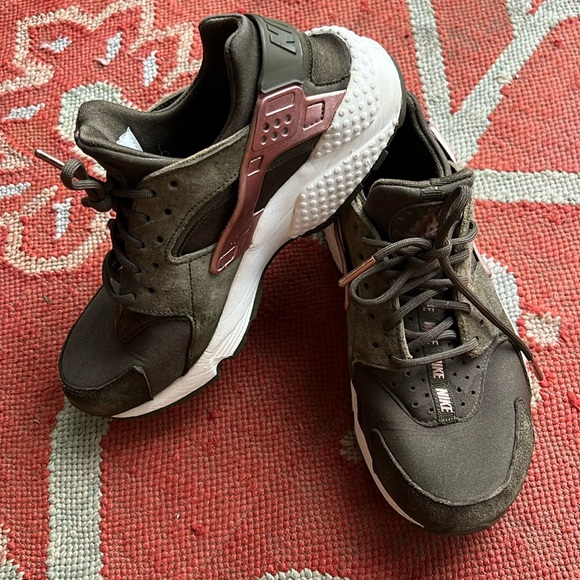 Green leather nike air huarache - Picture 1 of 8
